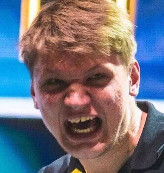 反T1装甲启动！Chovy阿狸两度单杀 T1双C轮流暴毙遭GEN横扫